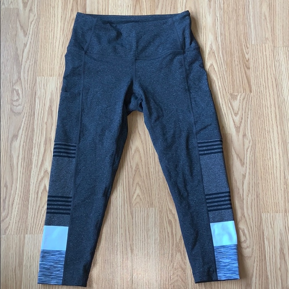 Grey capris